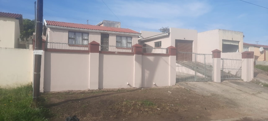 5 Bedroom Property for Sale in Mdantsane Eastern Cape